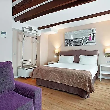 Exe Centre Hotel 3*