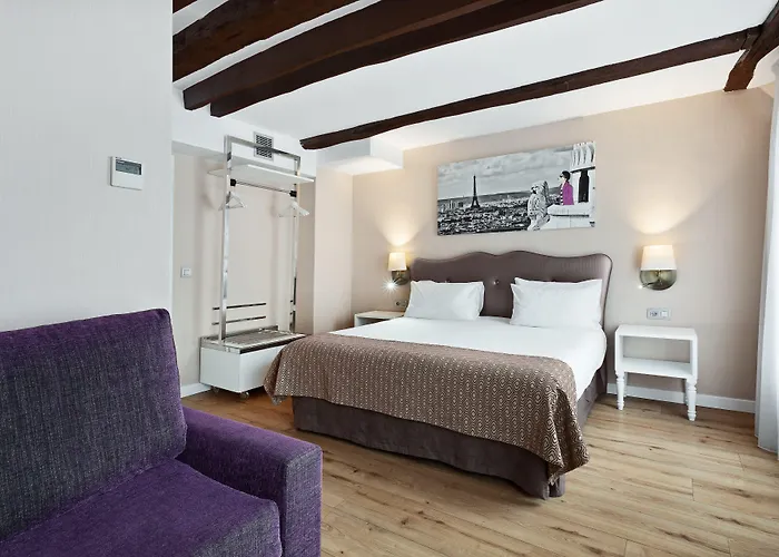 Exe Centre Париж